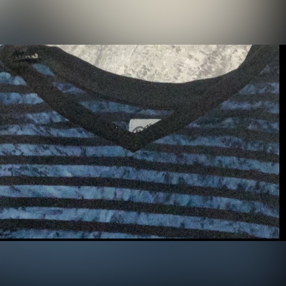 Preowned Departed Los Angeles V Neck Retro Style. - Picture 2 of 7